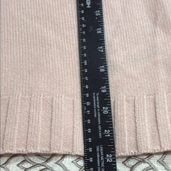 (R6) EQUIMENT Women Pink Turtleneck Sweater, Size M,50%wool y, 50% cashmere - Picture 8 of 14